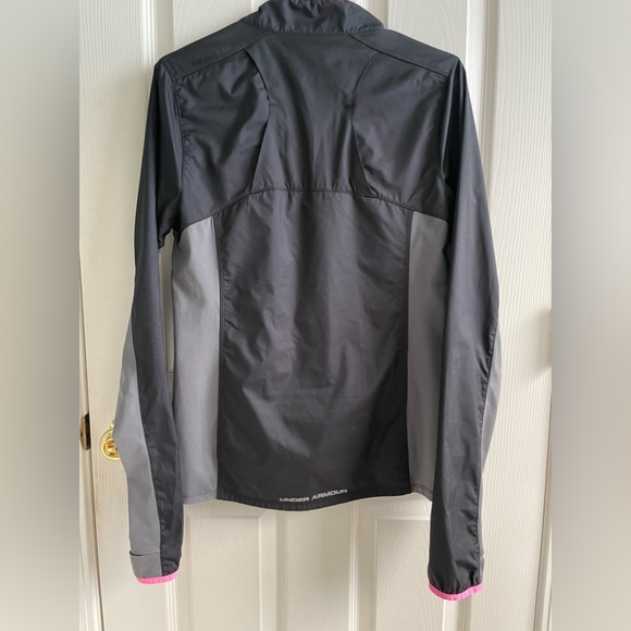 Under Armour • Running Rain Jacket • M - Picture 8 of 9